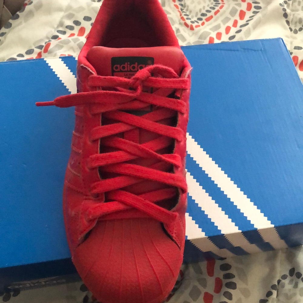 Adidas - Picture 4 of 7